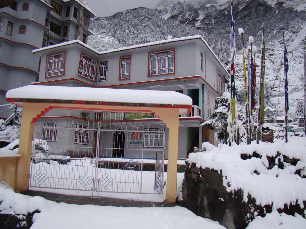 Golden Fish Hotel, Lachung Exterior photo