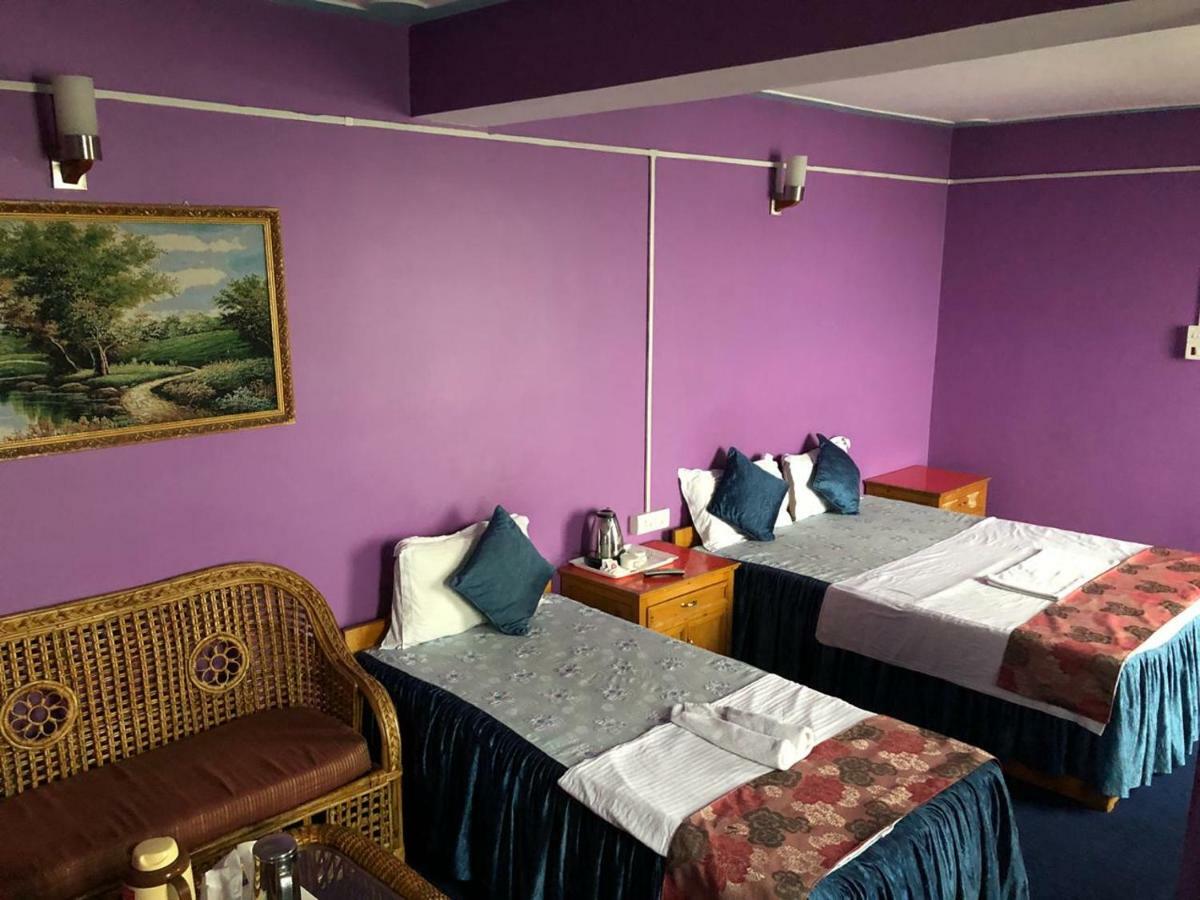 Golden Fish Hotel, Lachung Exterior photo