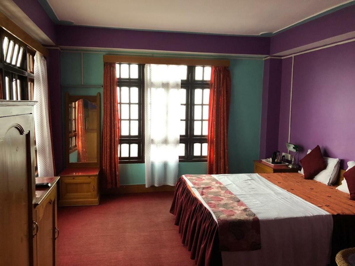 Golden Fish Hotel, Lachung Exterior photo